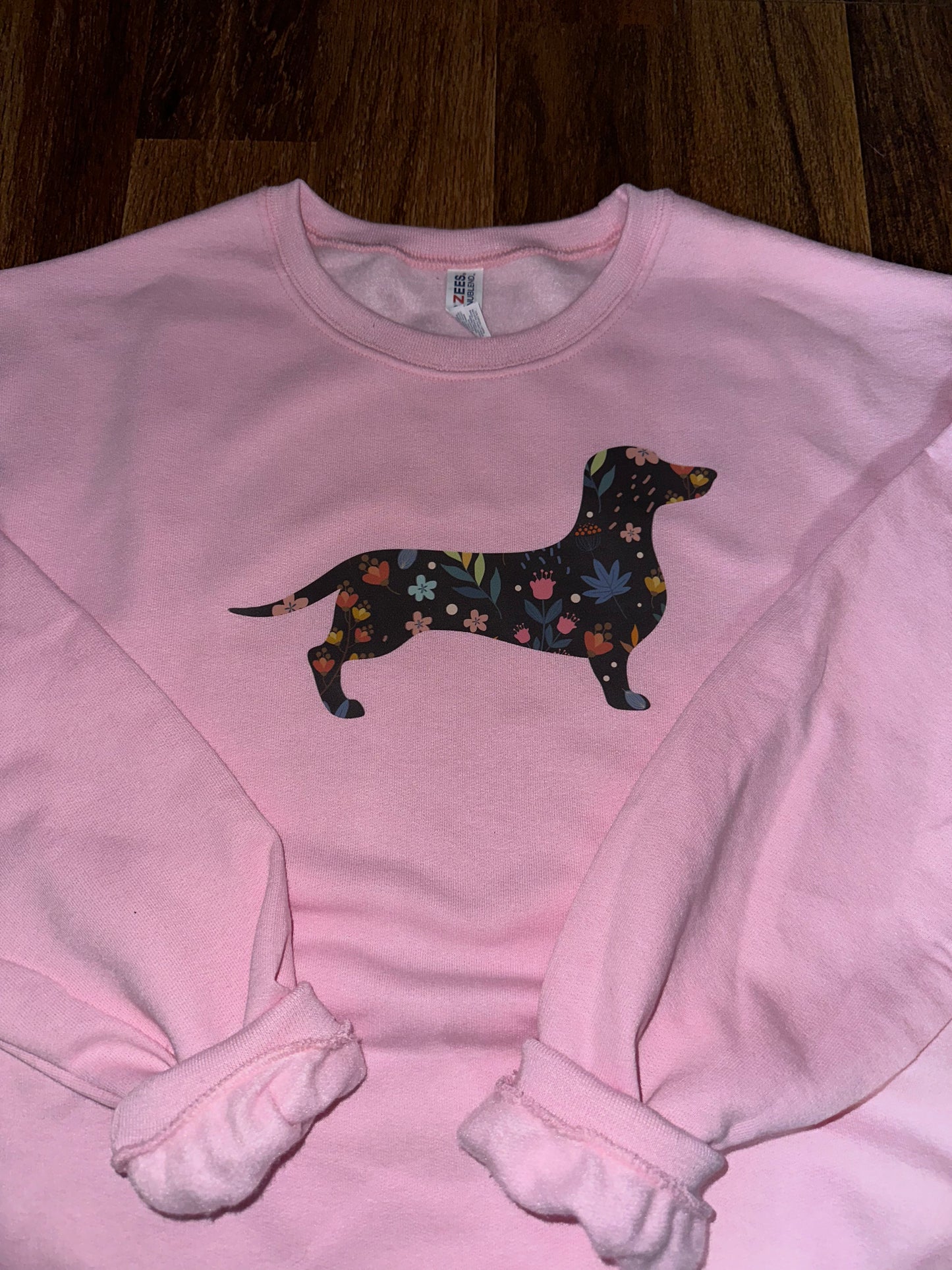 Doxie Floral Crewneck- light pink